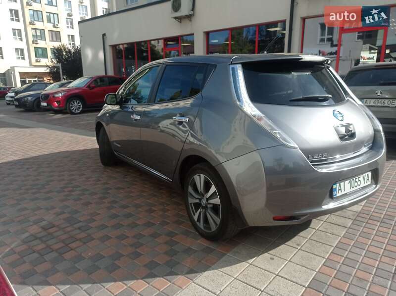 Хэтчбек Nissan Leaf 2013 в Киеве