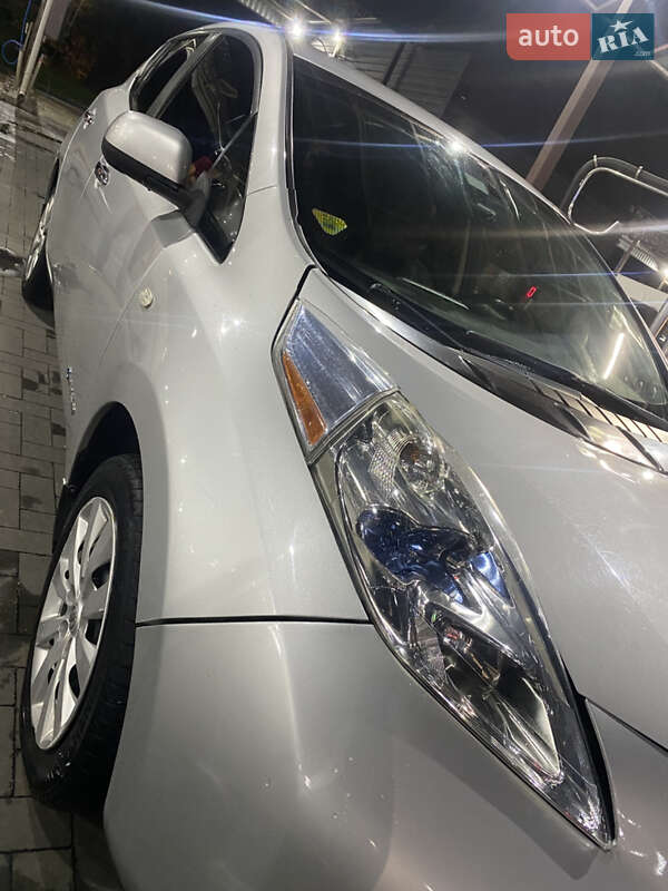 Хэтчбек Nissan Leaf 2014 в Кременчуге фото 10 Хэтчбек Nissan Leaf 2014 в Кременчуге