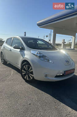 Хэтчбек Nissan Leaf 2015 в Каменском