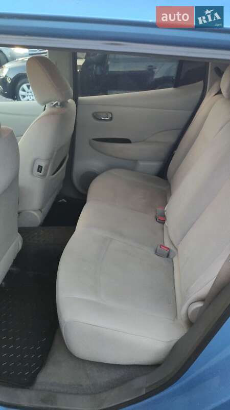 Хэтчбек Nissan Leaf 2013 в Киеве фото 7 Хэтчбек Nissan Leaf 2013 в Киеве