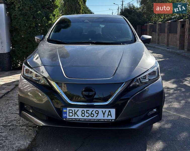 Хэтчбек Nissan Leaf 2020 в Ровно