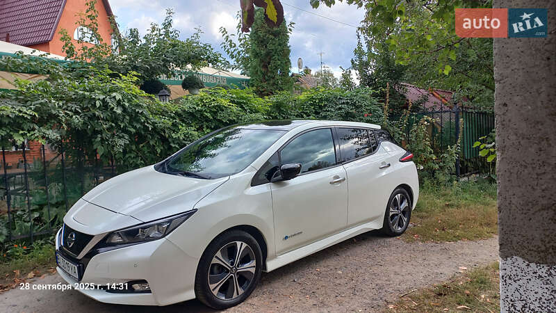 Хетчбек Nissan Leaf 2018 в Полтаві