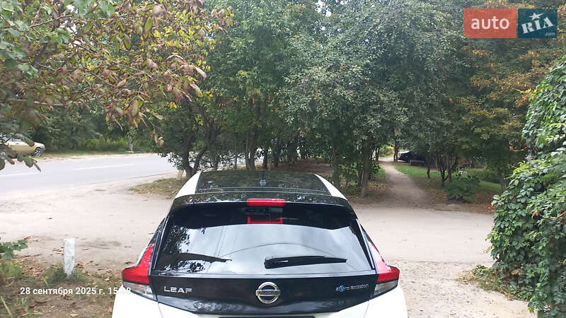 Хетчбек Nissan Leaf 2018 в Полтаві