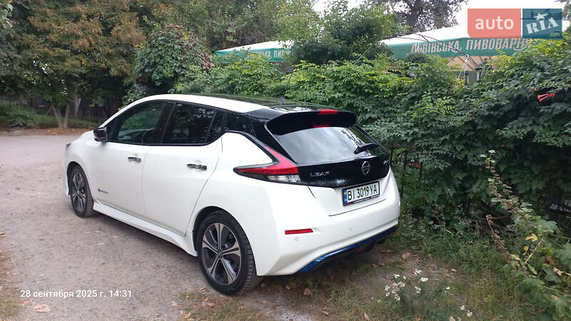 Хетчбек Nissan Leaf 2018 в Полтаві