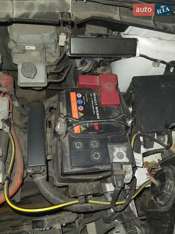 Хэтчбек Nissan Leaf 2016 в Хмельницком фото 11 Хэтчбек Nissan Leaf 2016 в Хмельницком