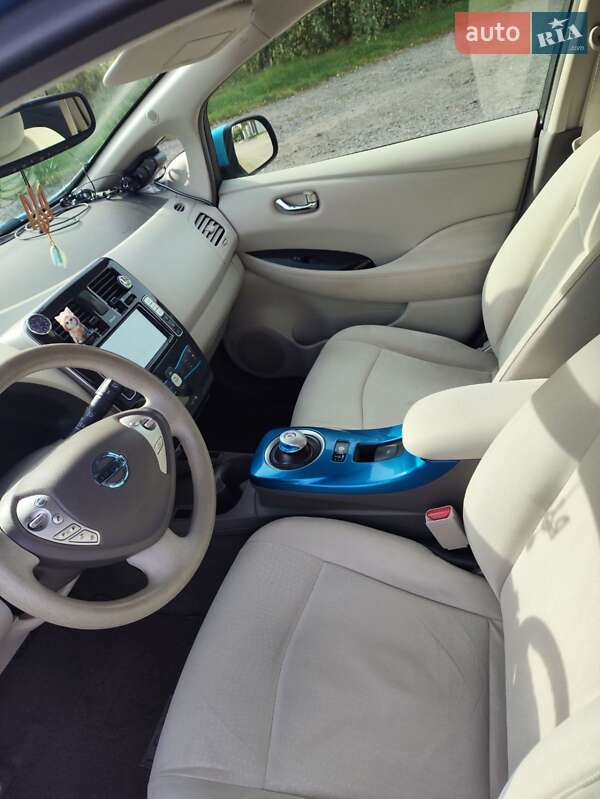 Хэтчбек Nissan Leaf 2011 в Ковеле фото 12 Хэтчбек Nissan Leaf 2011 в Ковеле