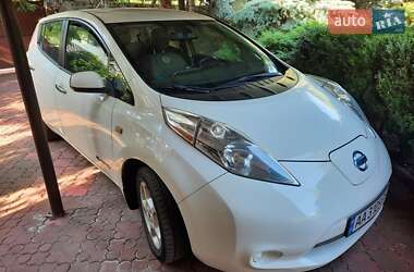 Хэтчбек Nissan Leaf 2014 в Киеве