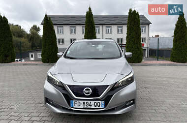 Хэтчбек Nissan Leaf 2019 в 