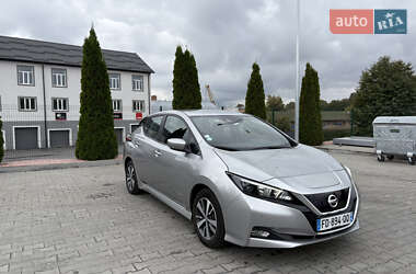 Хэтчбек Nissan Leaf 2019 в 