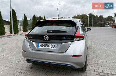 Хэтчбек Nissan Leaf 2019 в 