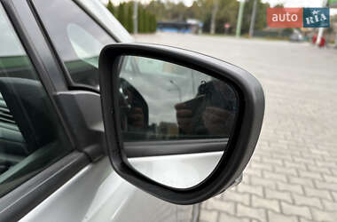 Хэтчбек Nissan Leaf 2019 в 