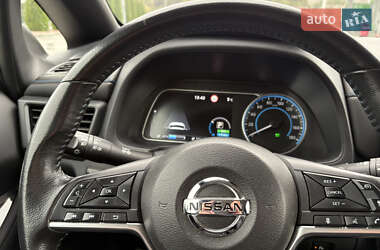 Хэтчбек Nissan Leaf 2019 в 