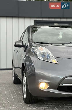 Хетчбек Nissan Leaf 2013 в 