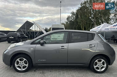 Хетчбек Nissan Leaf 2013 в 