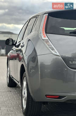 Хетчбек Nissan Leaf 2013 в 