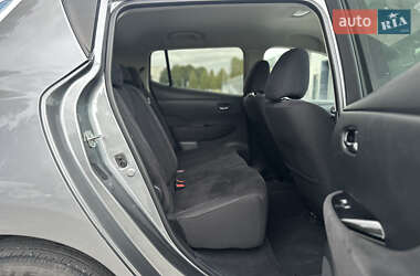 Хетчбек Nissan Leaf 2013 в 