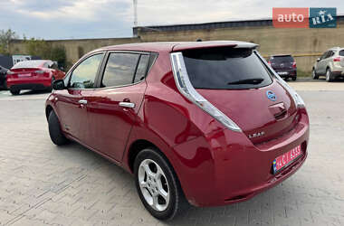Хэтчбек Nissan Leaf 2014 в 