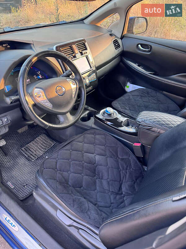 Хэтчбек Nissan Leaf 2016 в Одессе