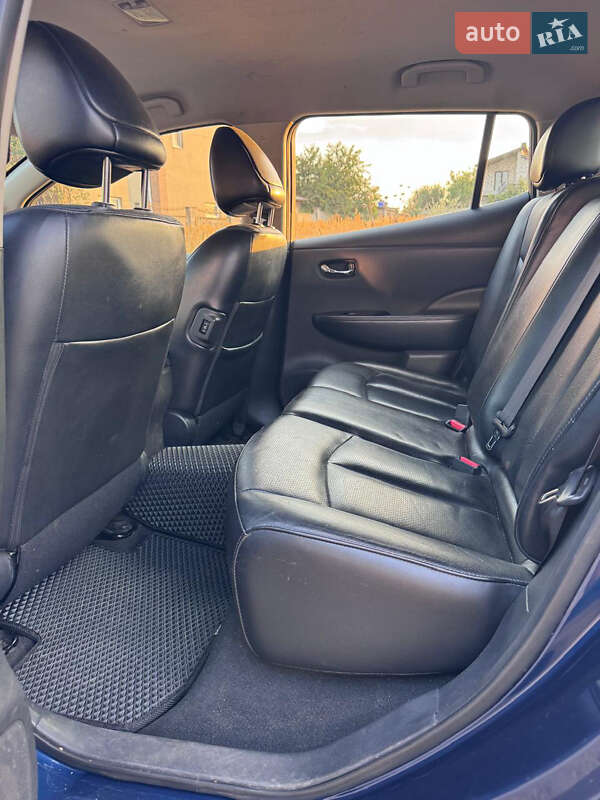 Хэтчбек Nissan Leaf 2016 в Одессе