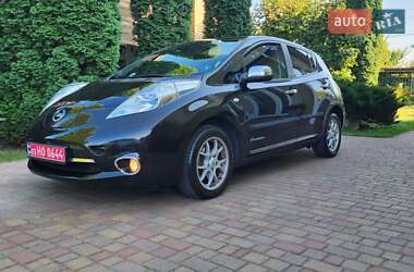 Хэтчбек Nissan Leaf 2015 в Ровно