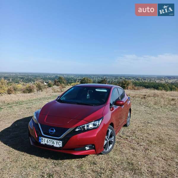 Хетчбек Nissan Leaf 2018 в Зіньківі