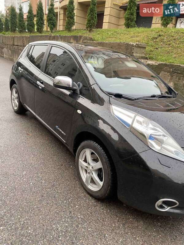 Хетчбек Nissan Leaf 2013 в Тернополі