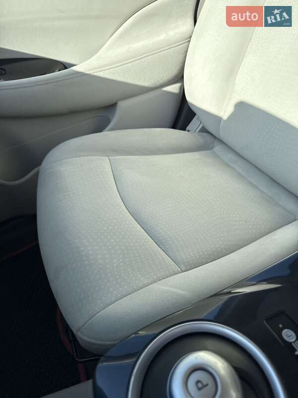 Хэтчбек Nissan Leaf 2012 в Хмельницком фото 15 Хэтчбек Nissan Leaf 2012 в Хмельницком