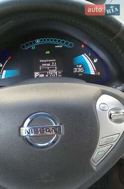 Хэтчбек Nissan Leaf 2014 в Днепре