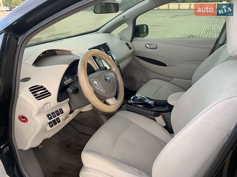 Хэтчбек Nissan Leaf 2014 в Одессе