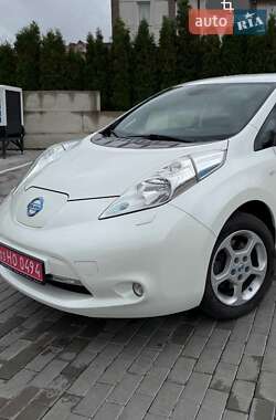 Хэтчбек Nissan Leaf 2014 в Ровно