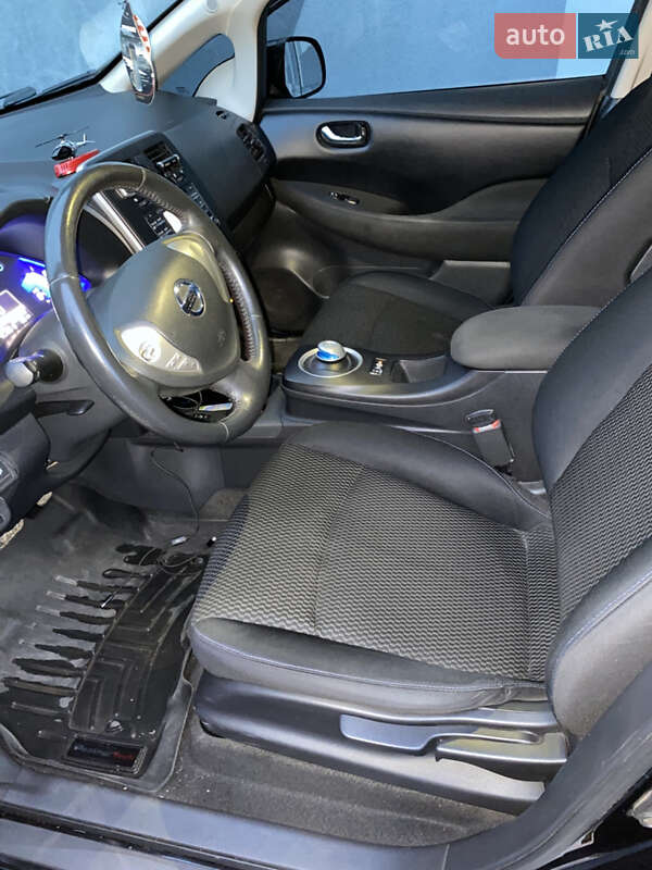 Хэтчбек Nissan Leaf 2014 в Виннице