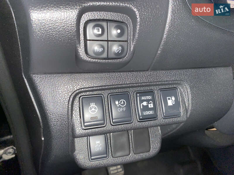 Хэтчбек Nissan Leaf 2014 в Виннице