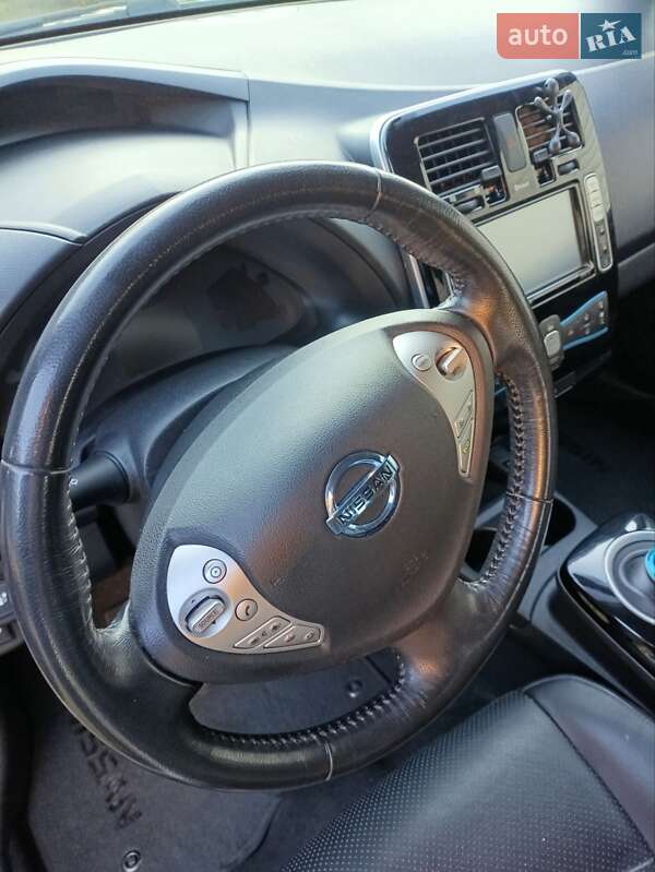 Хетчбек Nissan Leaf 2014 в Кропивницькому фото 4 Хетчбек Nissan Leaf 2014 в Кропивницькому