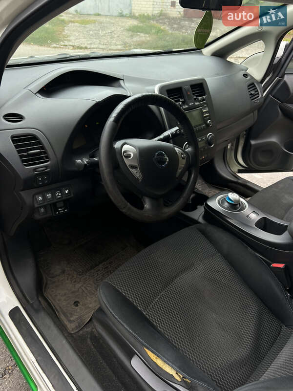 Хэтчбек Nissan Leaf 2015 в Днепре фото 15 Хэтчбек Nissan Leaf 2015 в Днепре