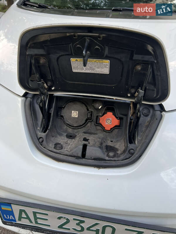 Хэтчбек Nissan Leaf 2015 в Днепре фото 20 Хэтчбек Nissan Leaf 2015 в Днепре