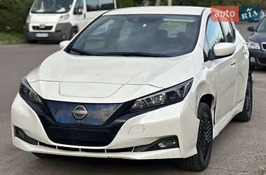 Хэтчбек Nissan Leaf 2022 в Владимире
