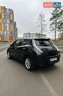 Хэтчбек Nissan Leaf 2014 в 