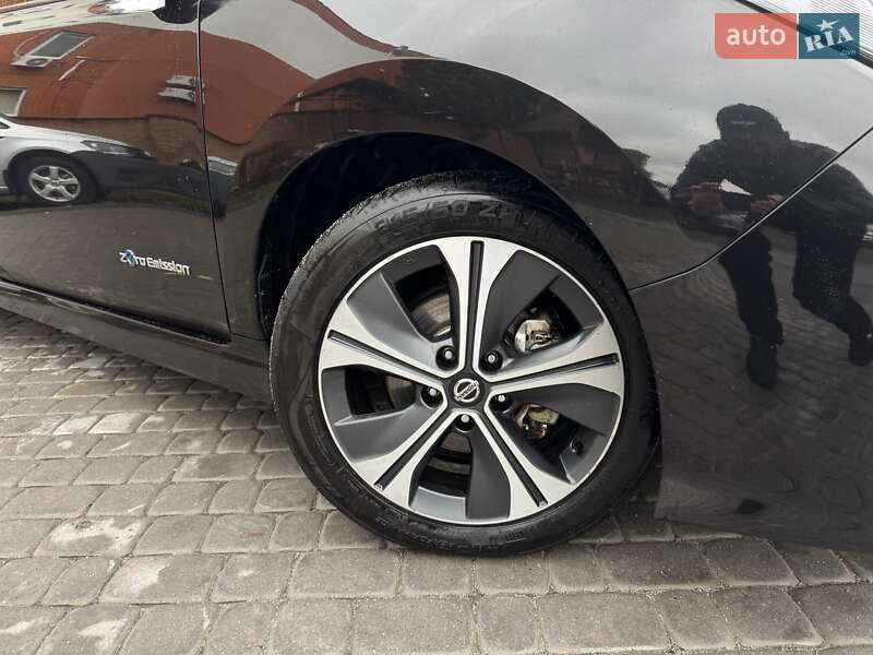 Хетчбек Nissan Leaf 2018 в Вінниці фото 5 Хетчбек Nissan Leaf 2018 в Вінниці