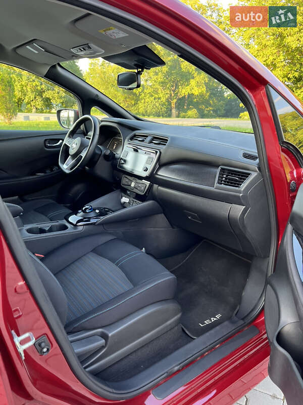 Хэтчбек Nissan Leaf 2019 в Каменец-Подольском фото 8 Хэтчбек Nissan Leaf 2019 в Каменец-Подольском