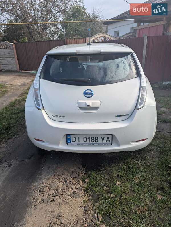Хэтчбек Nissan Leaf 2014 в Житомире