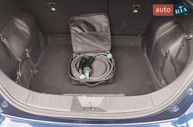 Хэтчбек Nissan Leaf 2023 в 
