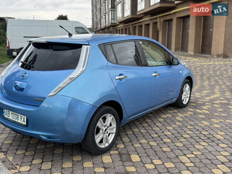 Хетчбек Nissan Leaf 2013 в Вінниці