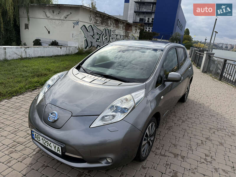 Хетчбек Nissan Leaf 2015 в Вінниці