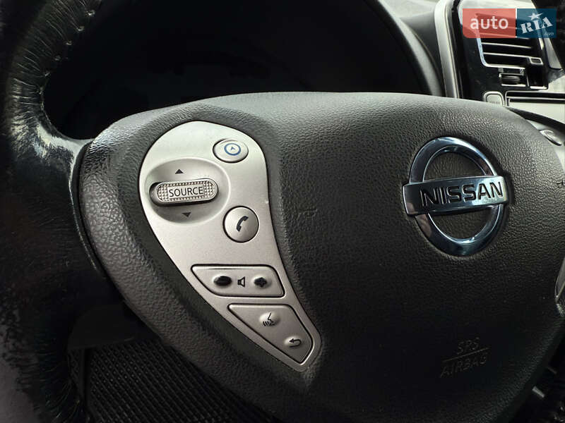 Хетчбек Nissan Leaf 2015 в Вінниці