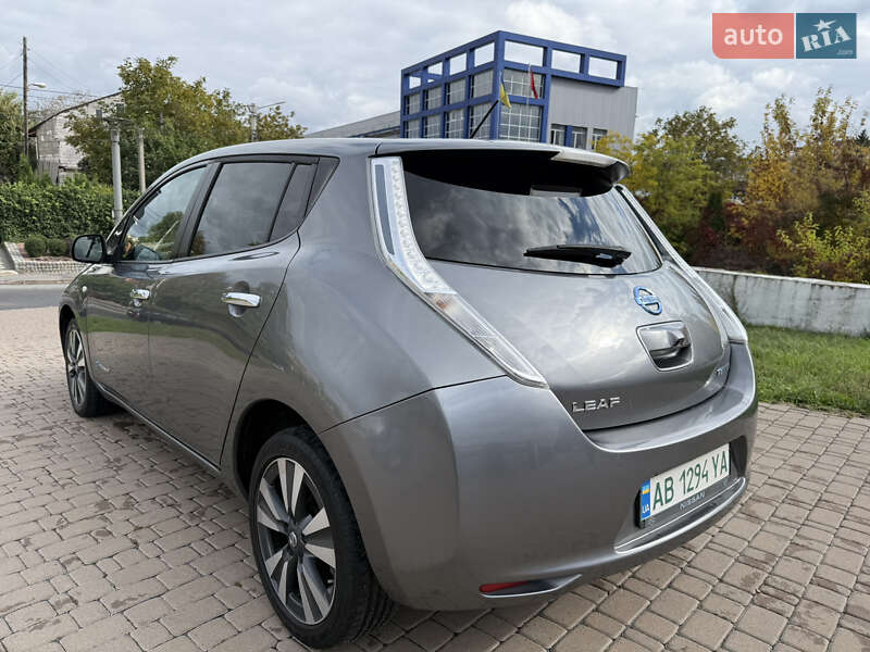 Хетчбек Nissan Leaf 2015 в Вінниці