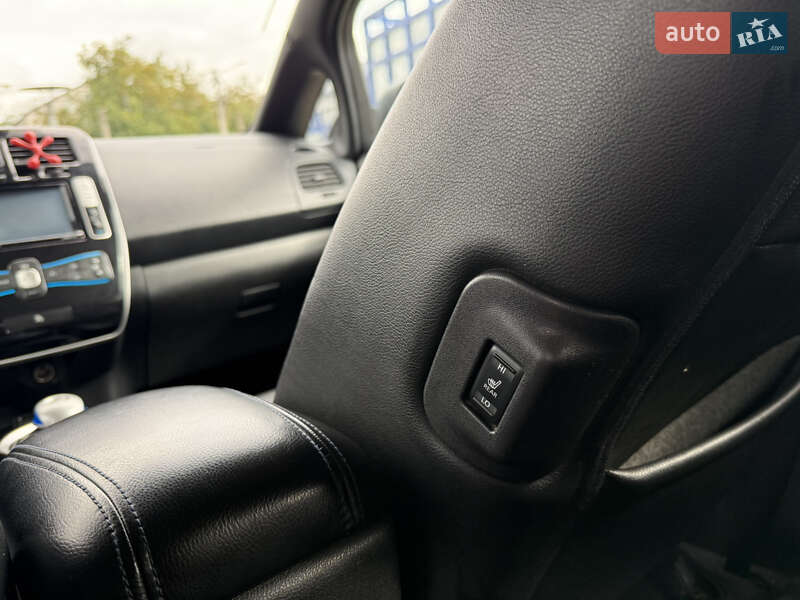 Хетчбек Nissan Leaf 2015 в Вінниці