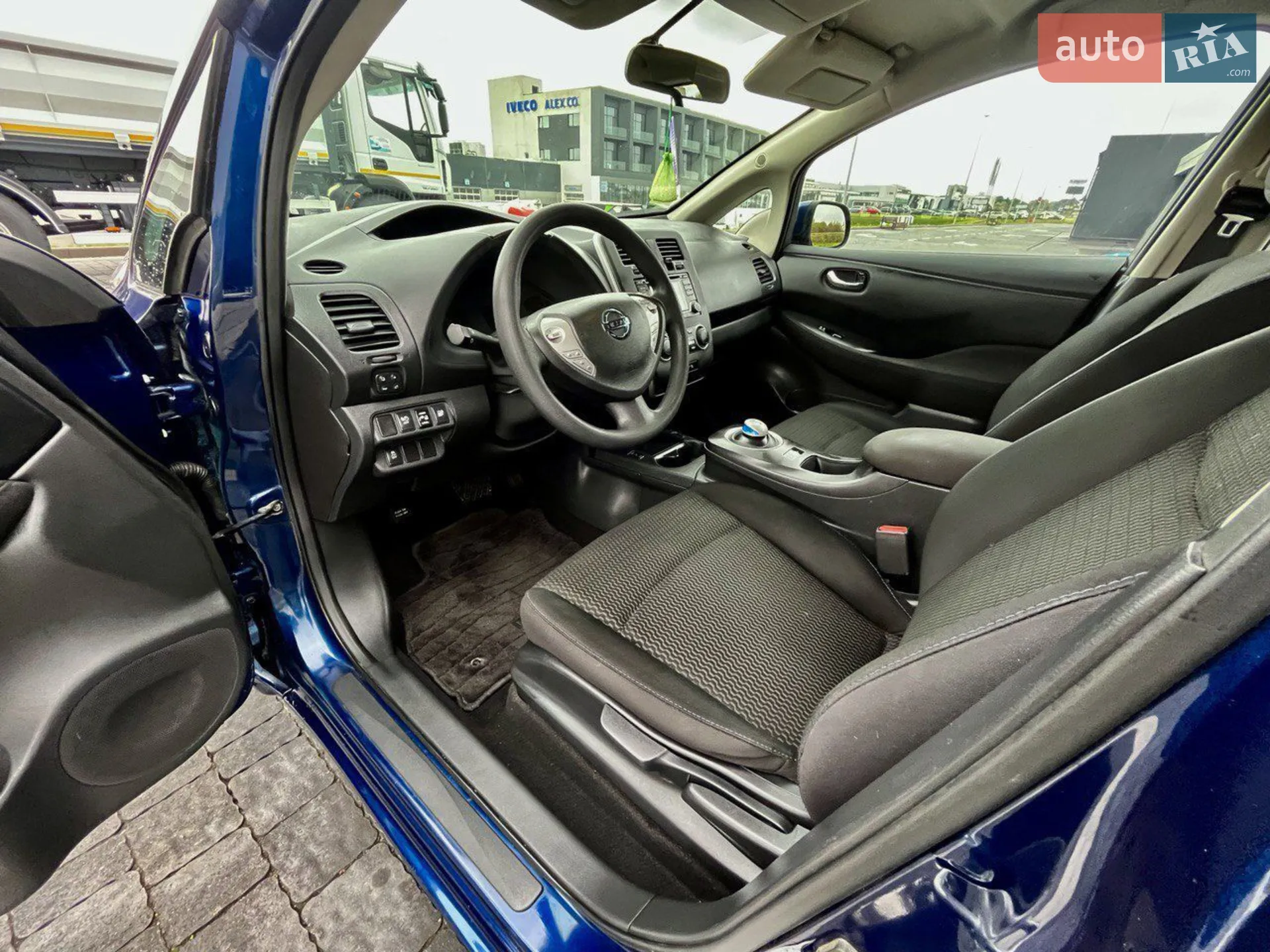 2017 Nissan Leaf - мініатюра 12