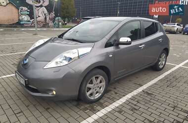 Хэтчбек Nissan Leaf 2015 в Луцке
