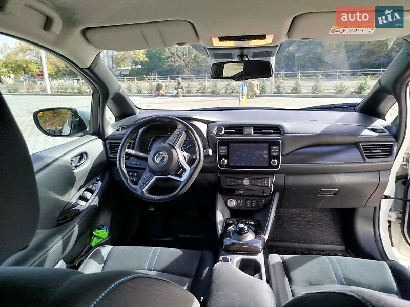 Хетчбек Nissan Leaf 2020 в Миколаєві