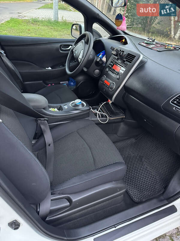 Хэтчбек Nissan Leaf 2015 в Николаеве фото 5 Хэтчбек Nissan Leaf 2015 в Николаеве